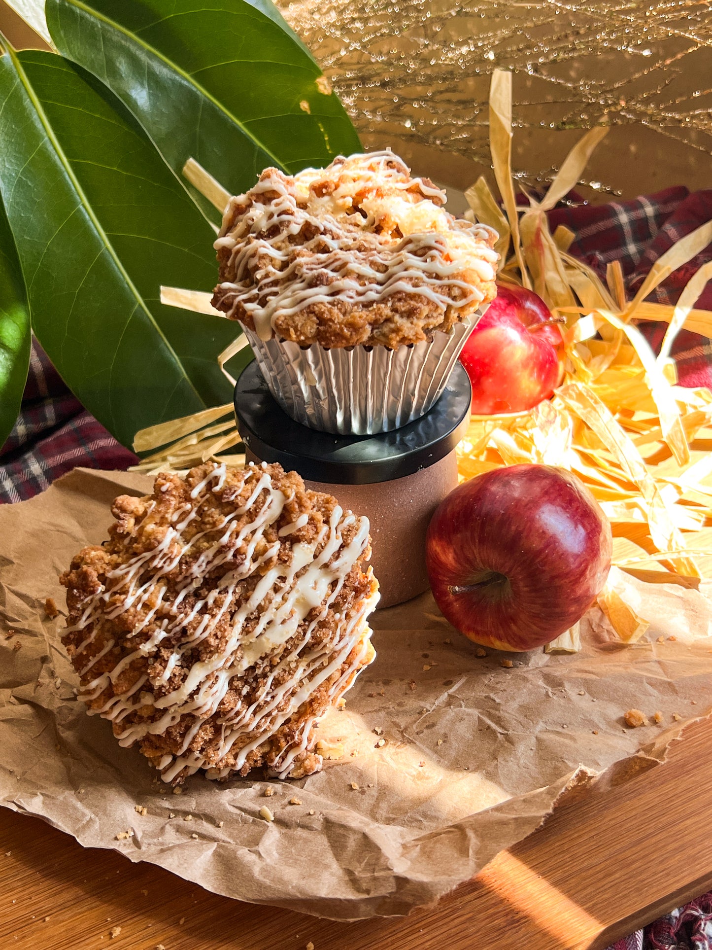 Cinnamon Apple Maple Crumble Muffins