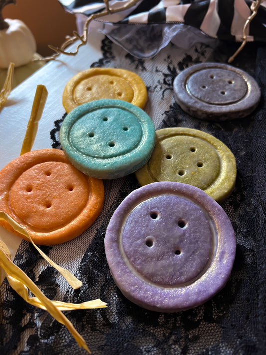 Coralines Butter Button Cookies